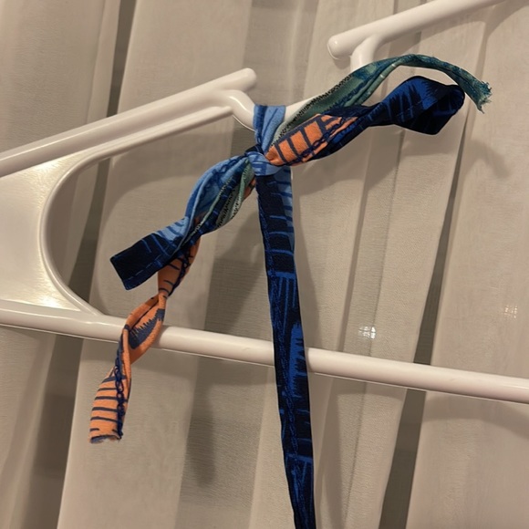 Casual crop top!✨🌸 - Picture 2 of 4